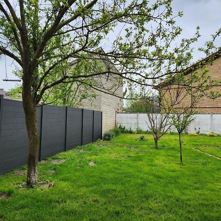 Studio, Pas De Collocation Possible Warmeriville المظهر الخارجي الصورة