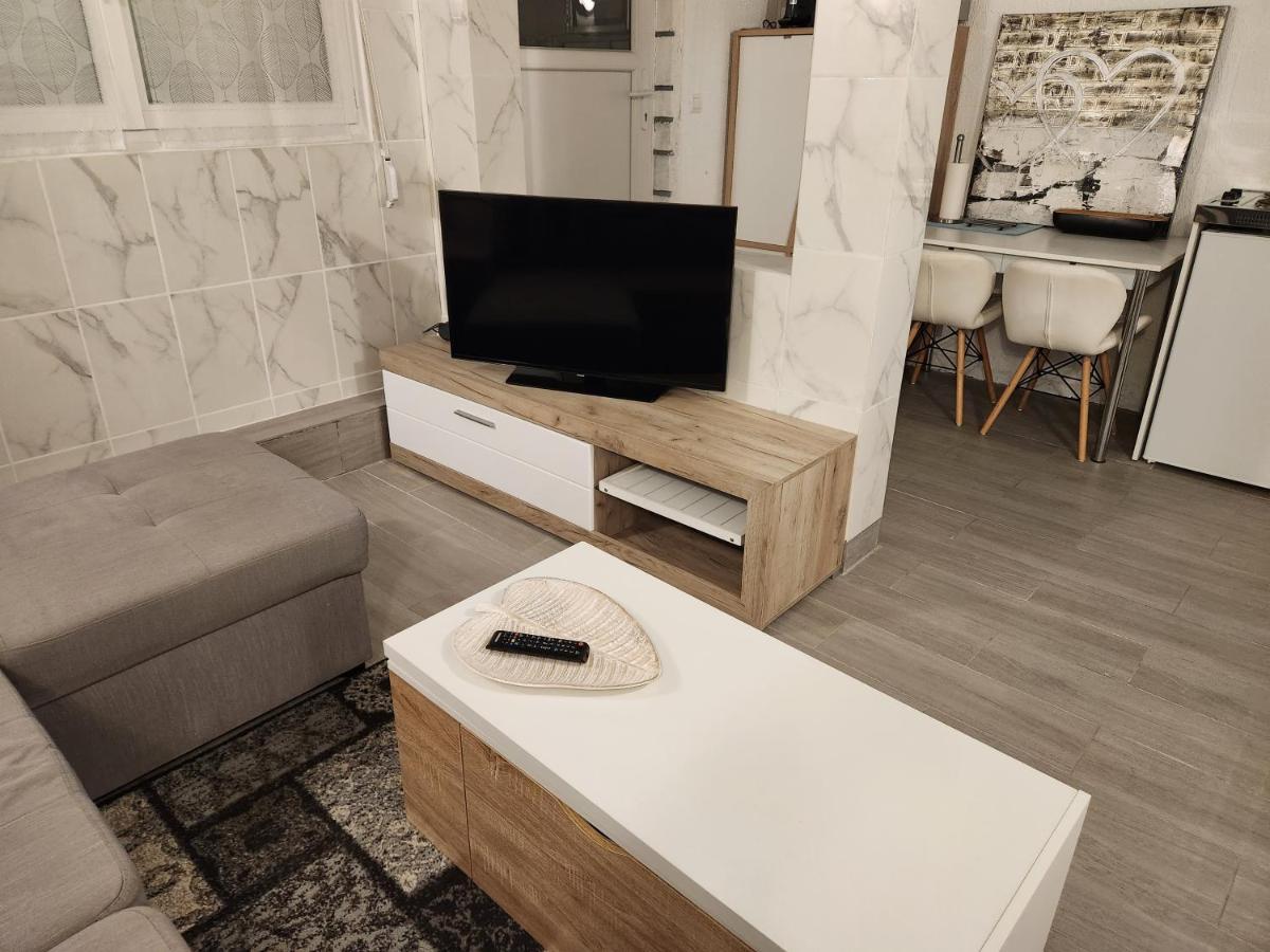 Studio, Pas De Collocation Possible Warmeriville المظهر الخارجي الصورة