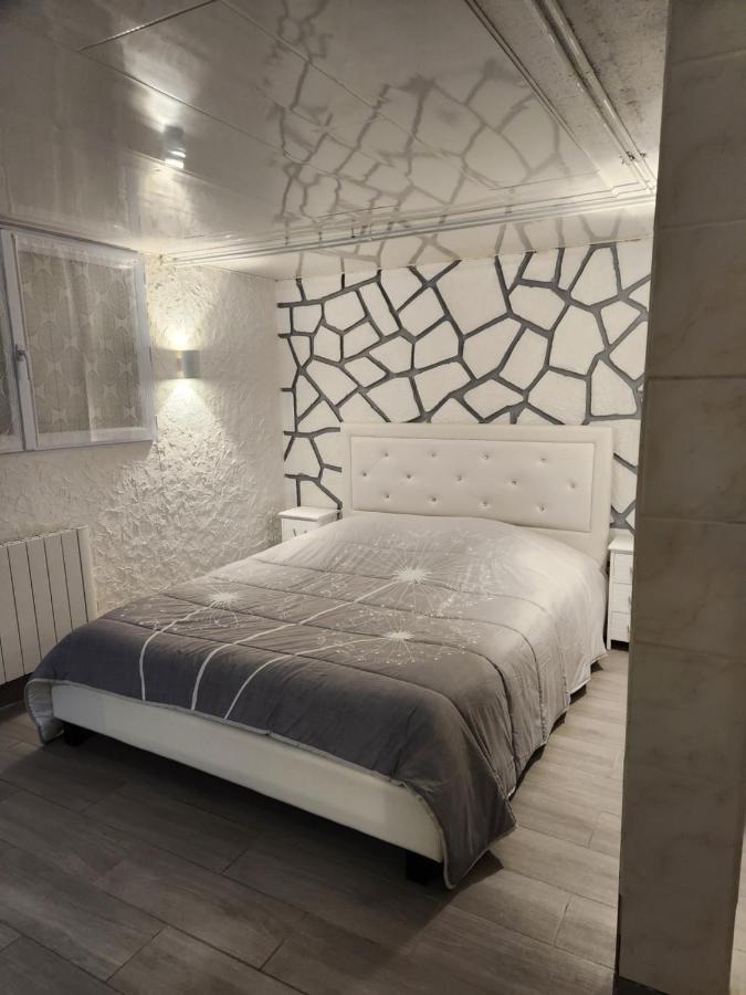 Studio, Pas De Collocation Possible Warmeriville المظهر الخارجي الصورة