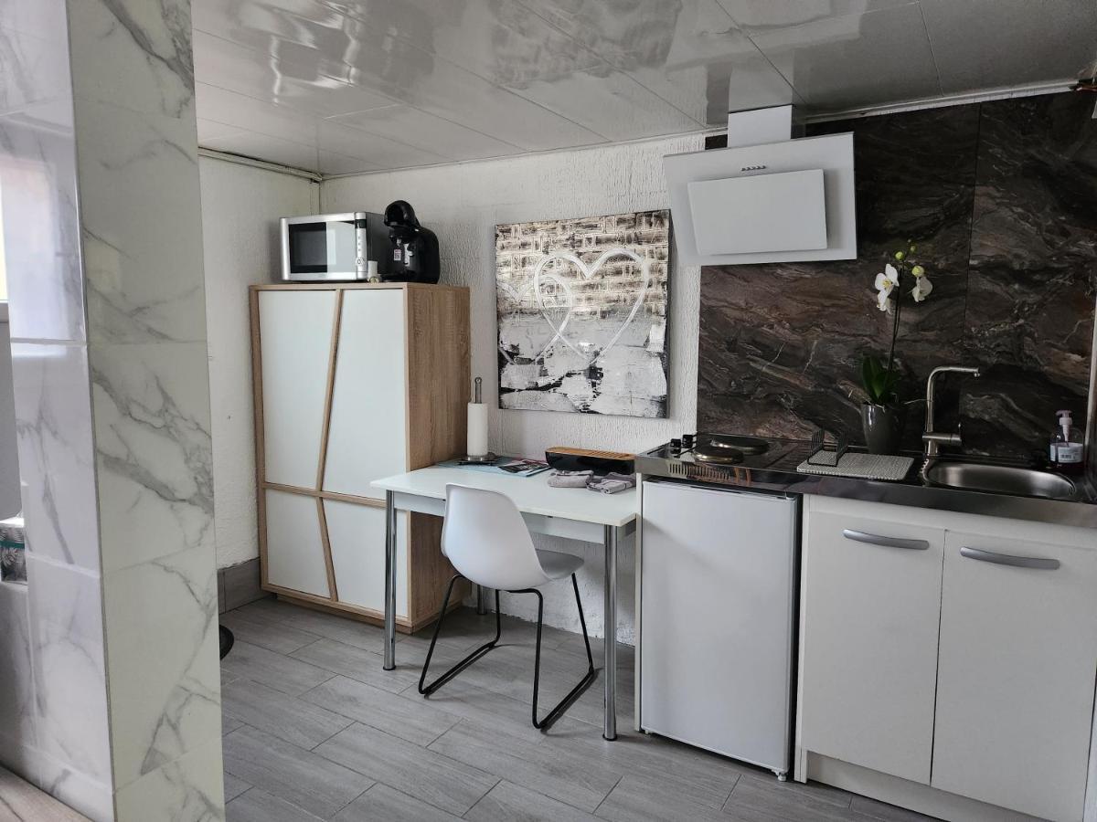 Studio, Pas De Collocation Possible Warmeriville المظهر الخارجي الصورة